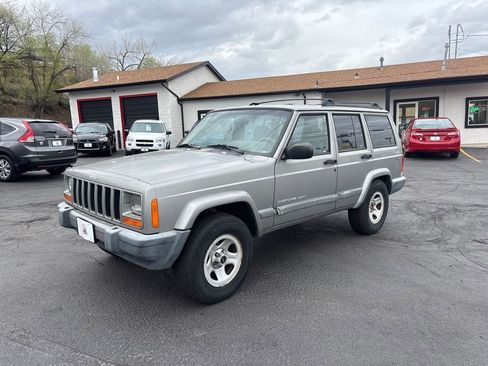 Used 2001 Jeep Cherokee Sport image 5