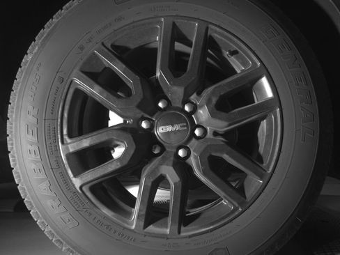 Used 2025 GMC Sierra 1500 Elevation RWD image 10