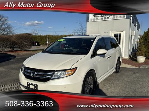 Used 2016 Honda Odyssey Touring Elite image 1