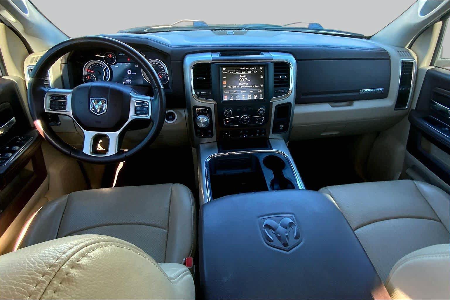 Used 2017 RAM 1500 Laramie w/ Convenience Group AWD/4WD image 15