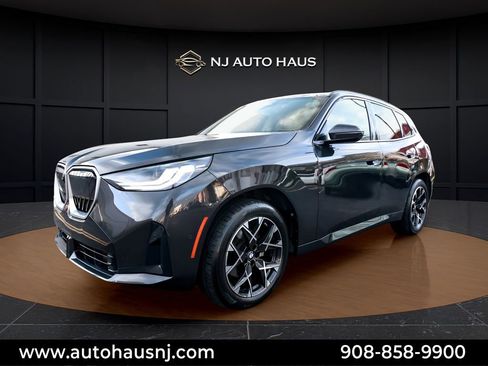 Used 2025 BMW X3 xDrive30i image 4