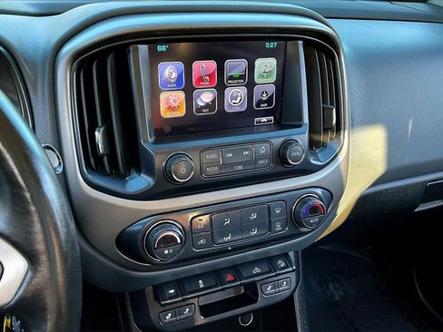 Used 2017 Chevrolet Colorado Z71 image 10