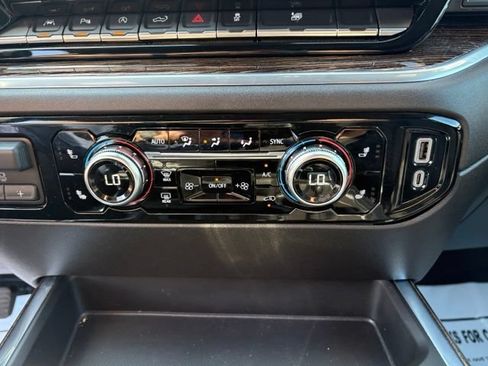 Used 2025 GMC Sierra 1500 Elevation w/ Elevation Premium Package AWD/4WD image 21
