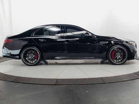 Used 2025 Mercedes-Benz E 53 AMG e 4MATIC Sedan w/ AMG Dynamic Plus Package image 34