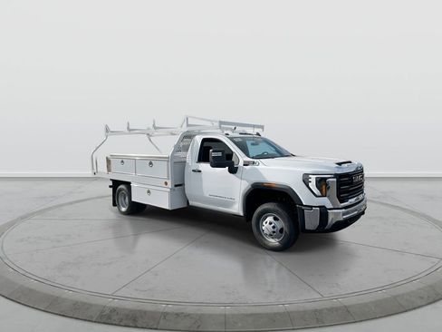 New 2026 GMC Sierra 3500 Pro w/ Convenience Package RWD image 2