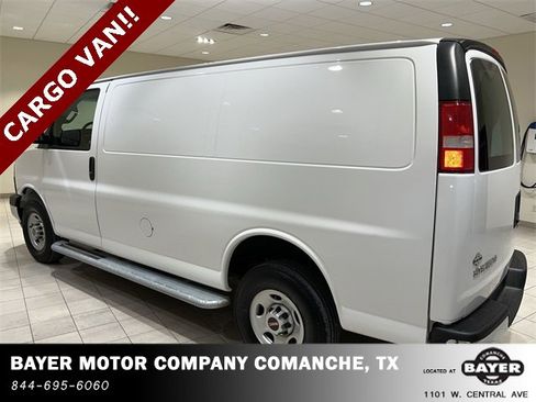 Used 2023 GMC Savana 2500 w/ Driver Convenience Package image 3