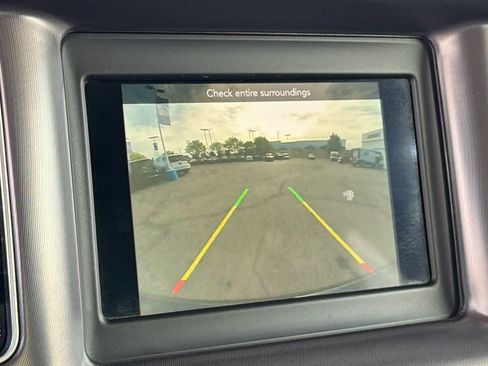 Used 2020 Dodge Charger SXT RWD image 16
