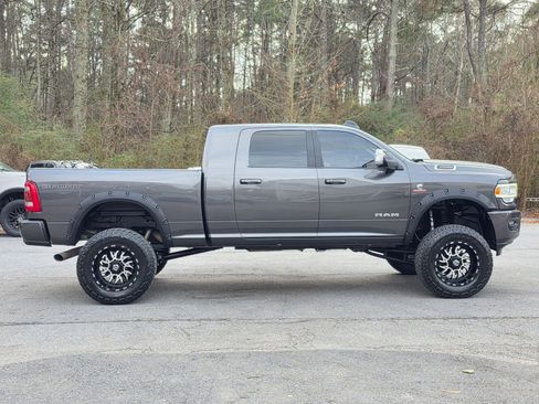 Used 2019 RAM 3500 Laramie image 9