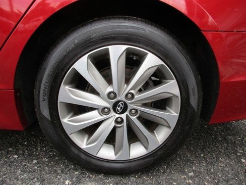 Used 2015 Hyundai Sonata Sport FWD image 13