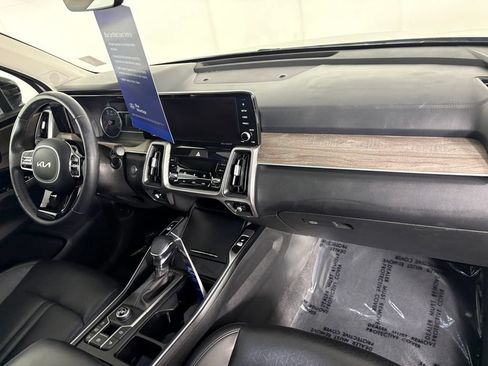 Used 2023 Kia Sorento EX w/ Panoramic Sunroof Package FWD image 39