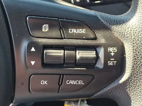Used 2017 Kia Sorento AWD image 22