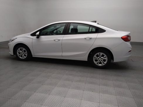 Used 2019 Chevrolet Cruze LS image 3