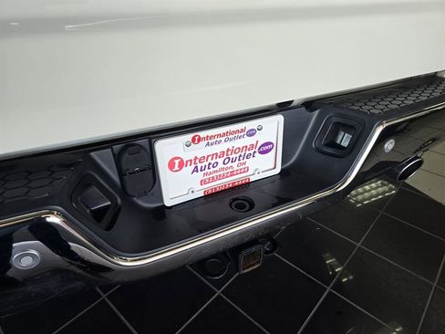 Used 2017 RAM 1500 Laramie Longhorn RWD image 30
