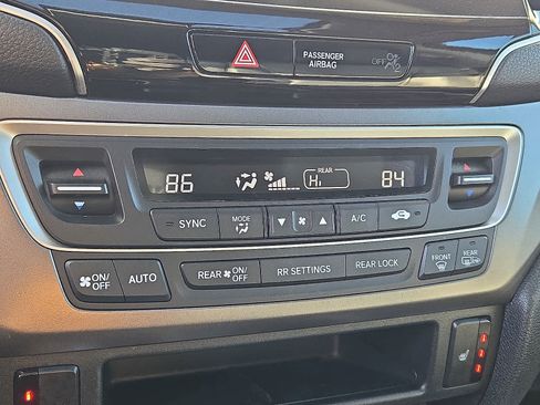 Used 2022 Honda Pilot Special Edition image 18