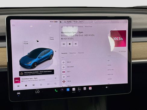 Used 2023 Tesla Model 3 Standard Range RWD image 19