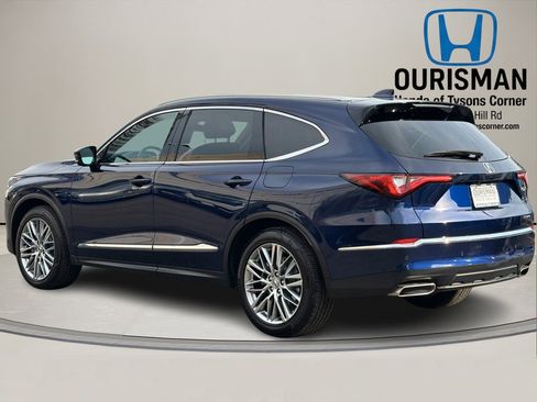 Used 2023 Acura MDX SH-AWD w/ Advance Package image 4