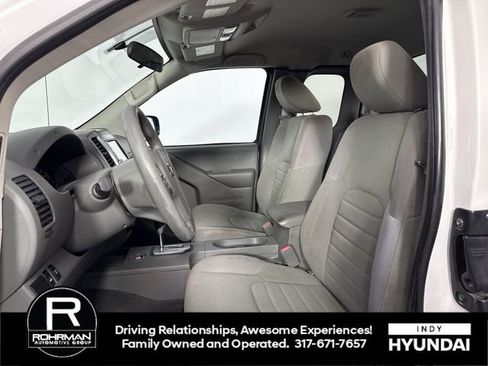 Used 2021 Nissan Frontier S image 11