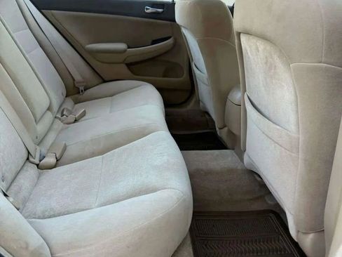 Used 2005 Honda Accord LX image 14