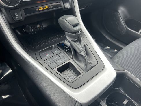 Used 2023 Toyota RAV4 LE image 20