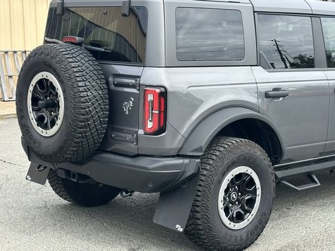 Used 2022 Ford Bronco Badlands w/ Sasquatch Package image 38