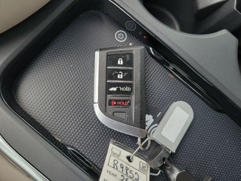 Used 2025 Acura RDX SH-AWD w/ Technology Package image 31