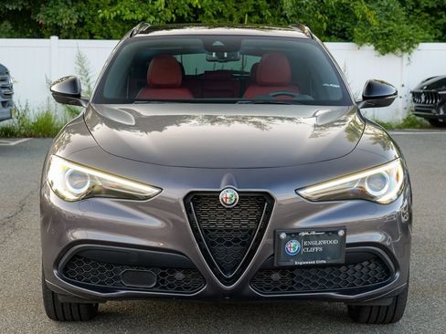 Used 2023 Alfa Romeo Stelvio Veloce AWD/4WD image 2