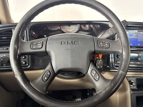 Used 2006 GMC Sierra 2500 SLE w/ Heavy-Duty Power Package AWD/4WD image 17