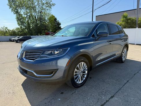 Used 2018 Lincoln MKX Select w/ Select Plus Package AWD/4WD image 5