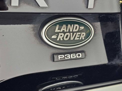 Used 2023 Land Rover Discovery HSE R-Dynamic image 13