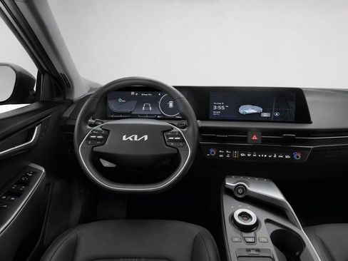 Certified 2024 Kia EV6 Wind AWD/4WD image 36