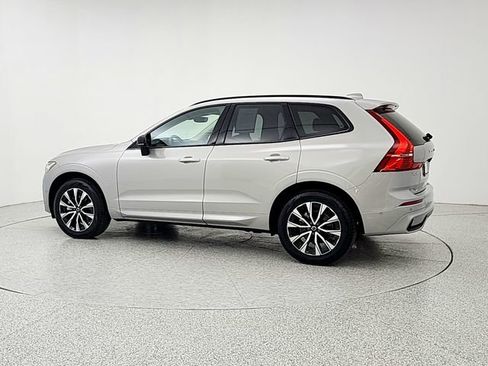 Certified 2025 Volvo XC60 B5 Plus AWD/4WD image 7