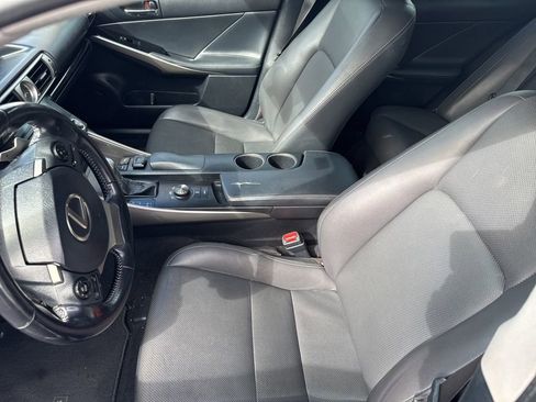 Used 2016 Lexus IS 200t 200t w/ Navigation System Package image 5