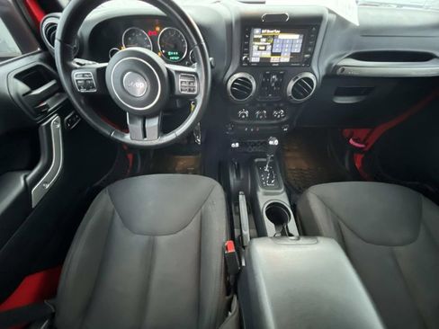 Used 2015 Jeep Wrangler Unlimited Sport w/ Quick Order Package 24S AWD/4WD image 13