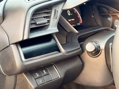 Used 2020 Honda Civic Sport image 11