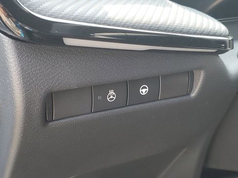 New 2025 Nissan Kicks SR w/ SR Premium Package image 12