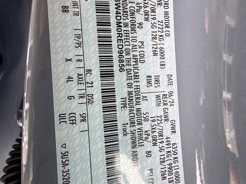 Used 2024 Ford F450 Platinum w/ FX4 Off-Road Package image 46