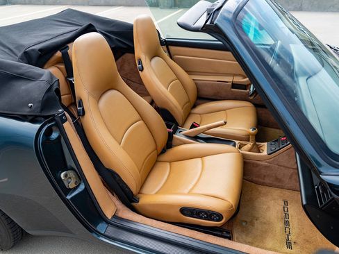 Used 1995 Porsche 911 Cabriolet image 73