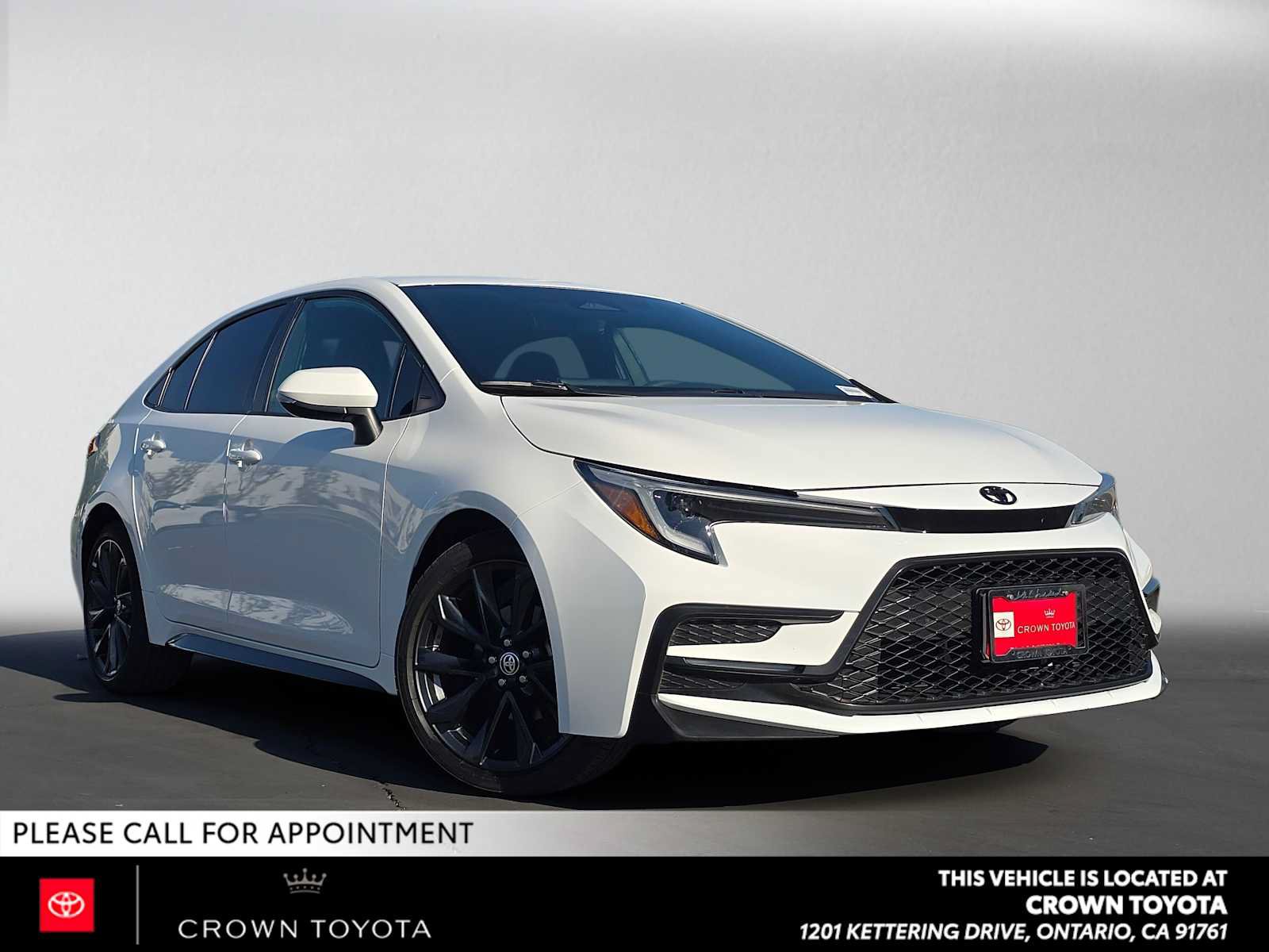 Certified 2024 Toyota Corolla SE FWD image 1