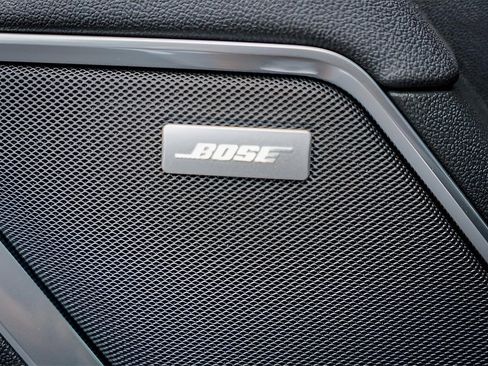 New 2026 GMC Sierra 1500 SLT image 19