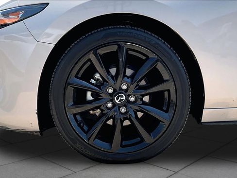 Used 2024 MAZDA MAZDA3 s FWD image 10
