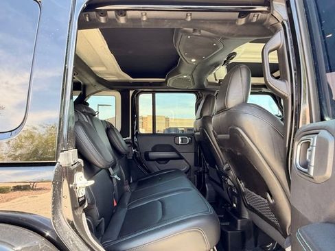 Used 2024 Jeep Wrangler Unlimited Rubicon 4xe AWD/4WD image 13