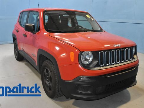 Used 2017 Jeep Renegade Sport w/ Power & Air Group FWD image 1