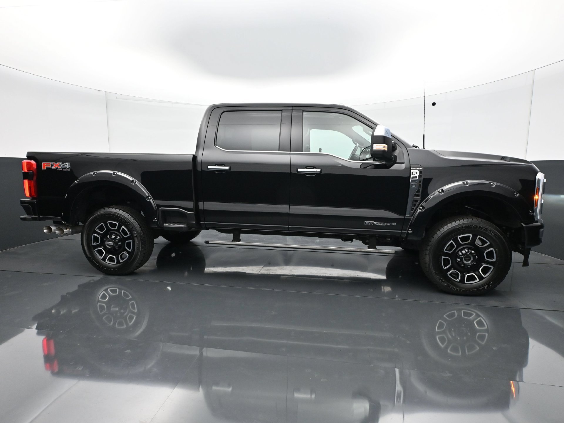 Used 2024 Ford F250 Platinum AWD/4WD image 8