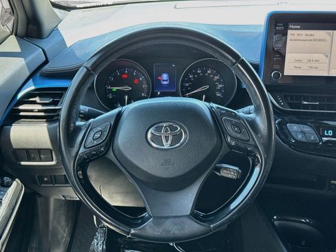 Used 2019 Toyota C-HR XLE FWD image 13
