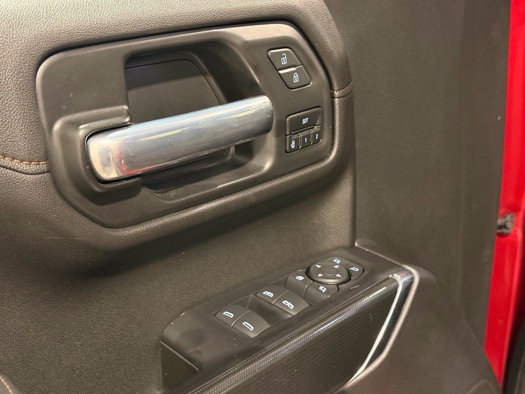 Used 2021 GMC Sierra 1500 AT4 w/ AT4 Premium Package AWD/4WD image 15