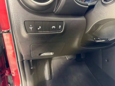 Used 2021 Hyundai Kona Limited AWD/4WD image 15