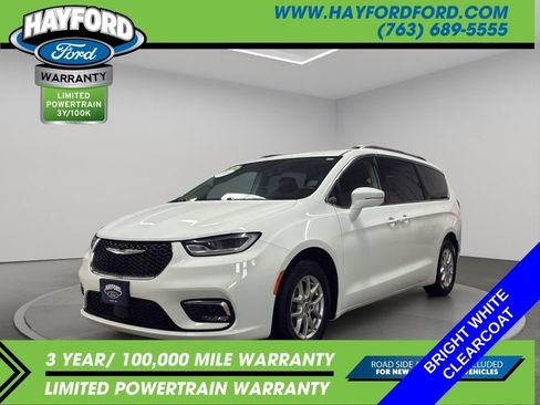 Used 2022 Chrysler Pacifica Touring-L FWD image 1