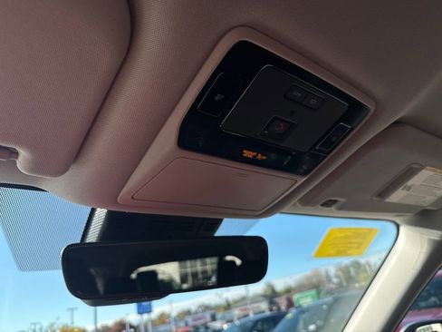 Used 2024 Toyota Grand Highlander XLE image 30