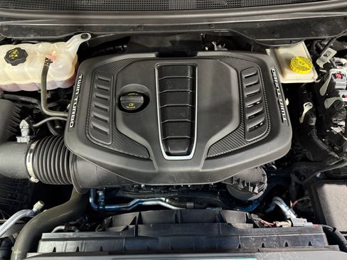 Used 2024 Jeep Grand Wagoneer Series III w/ HD Trailer Tow Package image 59