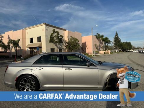 Used 2017 Chrysler 300 S image 2